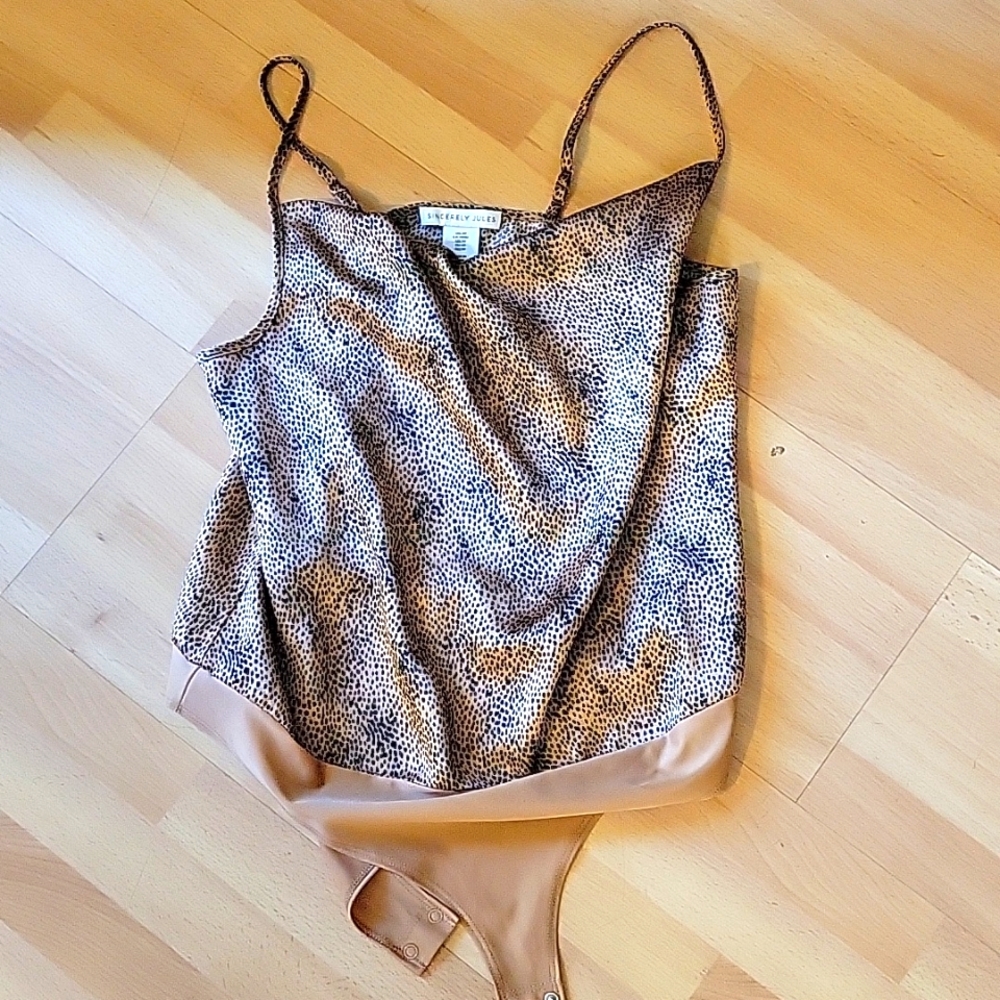 Sincerely Jules bodysuit,  size medium,  animal print , excellent condition